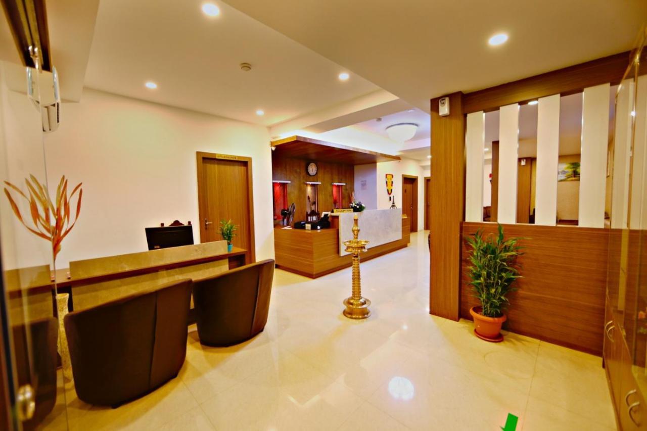 Hotel Nithya Kottayam Buitenkant foto